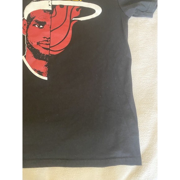 Lebron James Miami Heat  Exclusive Edition T Shirt Size M - Picture 5 of 16